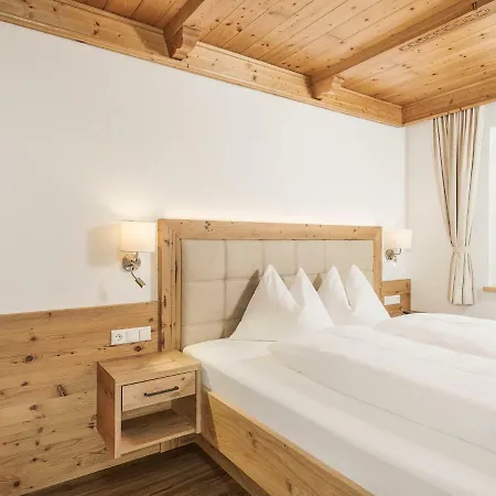 아파트 Appartementhaus Sonnenschein *